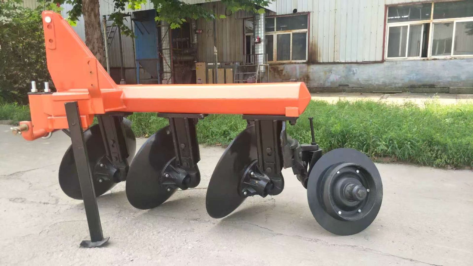 MF disc plow