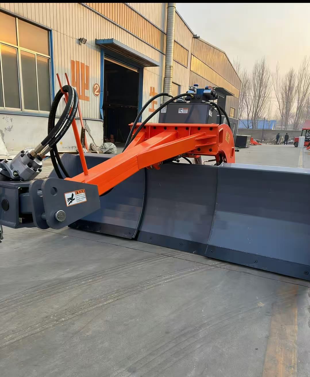 Large-scale laser or satellite beam-type telescopic grader with electronic control system